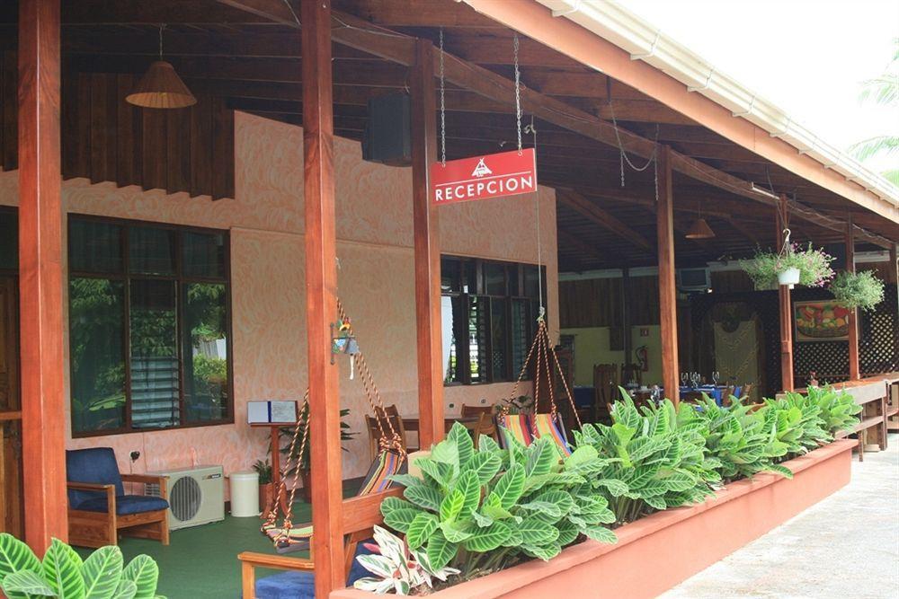 Hotel Befox Adventure La Fortuna Exterior foto