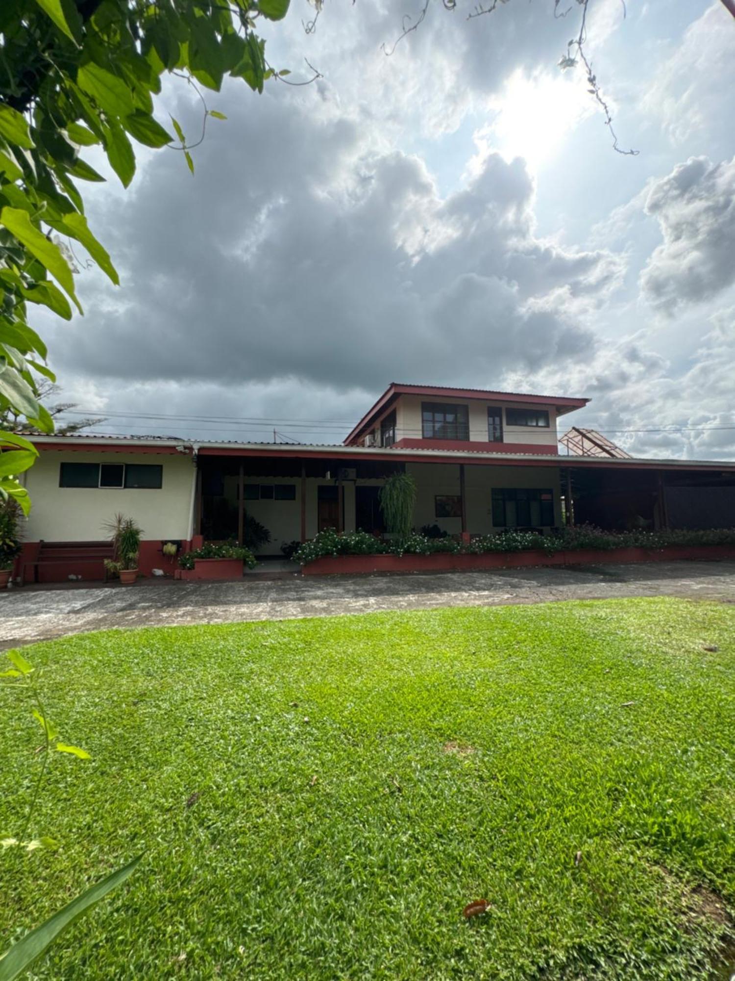 Hotel Befox Adventure La Fortuna Exterior foto